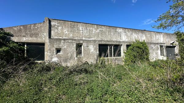secteur charreard: Loft en plateau de 120 m² environ sur terrain viabilisé de 348m²