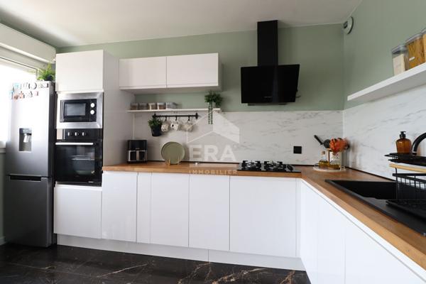 COUP DE COEUR - DUPLEX DERNIER ETAGE - VUE SUR LE STADE DE FRANCE