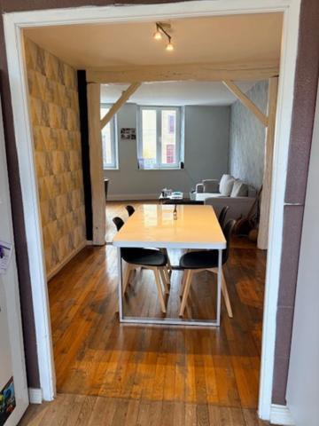 Maison à vendre à Montmédy – 93 m², 3 chambres, garage et terrasse plein sud – Proche Belgique et Luxembourg