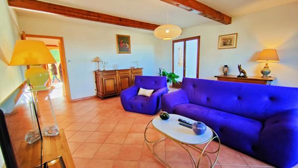 EXCLUSIVITE CATERI : Propriété vue Mer et Montagnes, avec villa, paillet et terrain.