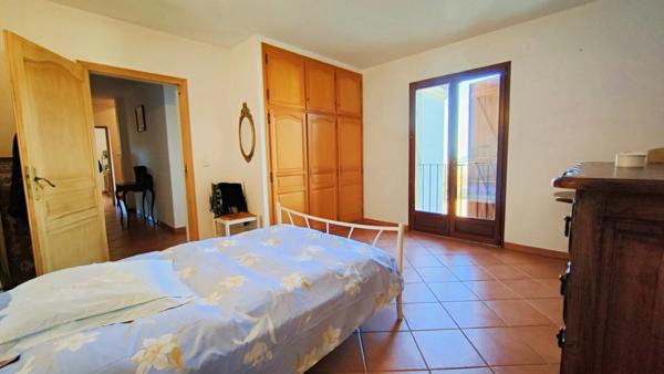 EXCLUSIVITE CATERI : Propriété vue Mer et Montagnes, avec villa, paillet et terrain.