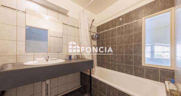 À vendre Appartement 2 pièces 65 m² - Riom 63200