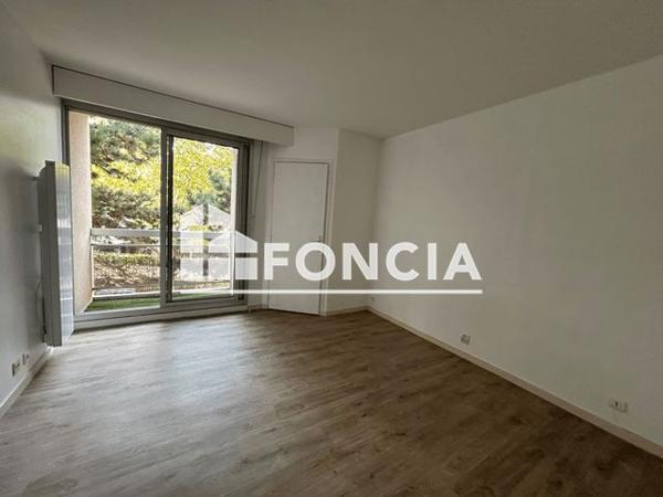 Location Studio 20.2 m² - 10 RUE DU MOULIN Vanves 92170
