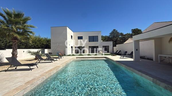 Maison à vendre de 5 pièces de 195 m²