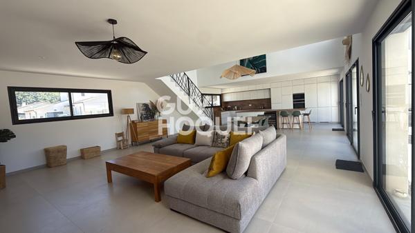 Maison à vendre de 5 pièces de 195 m²