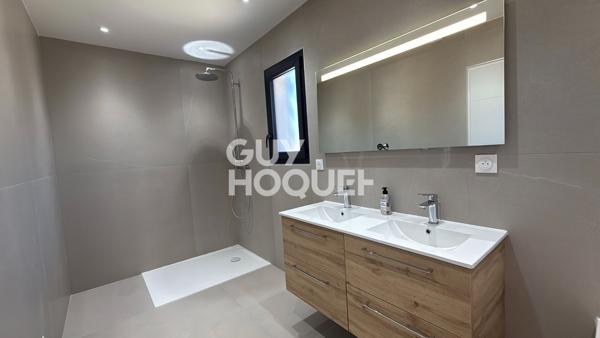 Maison à vendre de 5 pièces de 195 m²