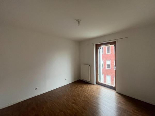 A LOUER : T2 à LILLE • Rue Winston Churchill - EURATECHNOLOGIES • 669 € CC • Réf. 00230-001