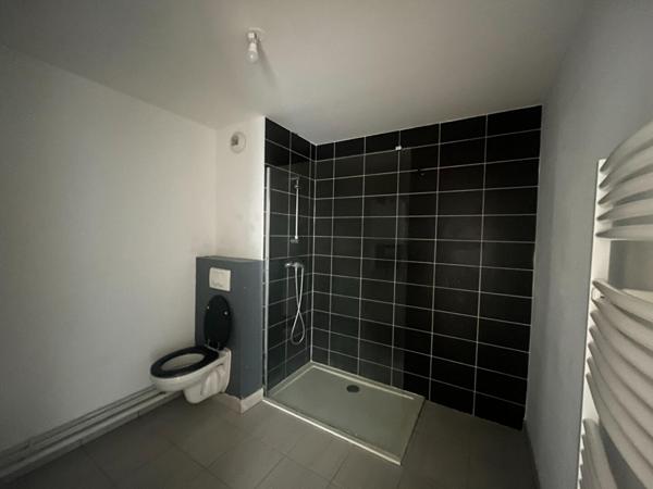 A LOUER : T2 à LILLE • Rue Winston Churchill - EURATECHNOLOGIES • 669 € CC • Réf. 00230-001