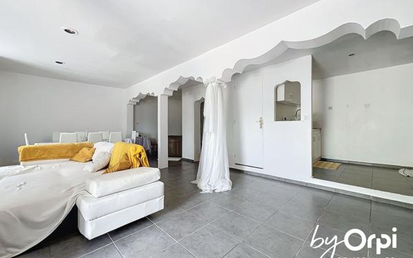 Maison à vendre    4 pièces •  Saint-Éloy-les-Mines