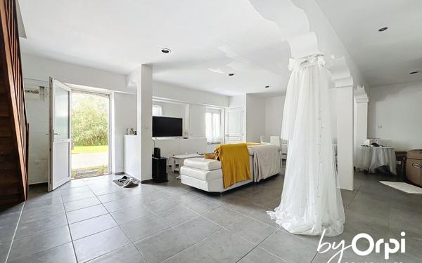 Maison à vendre    4 pièces •  Saint-Éloy-les-Mines