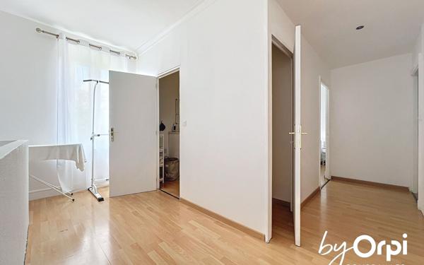 Maison à vendre    4 pièces •  Saint-Éloy-les-Mines