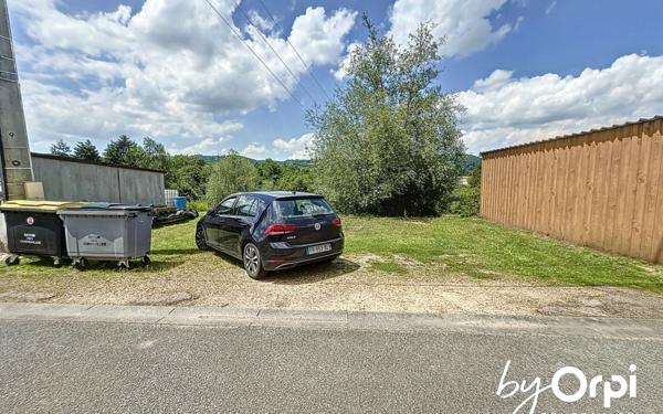 Maison à vendre    4 pièces •  Saint-Éloy-les-Mines