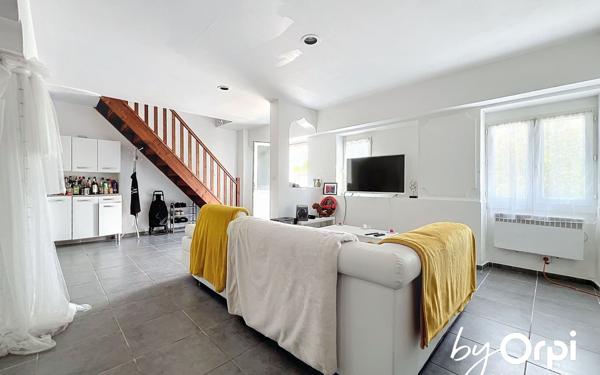 Maison à vendre    4 pièces •  Saint-Éloy-les-Mines