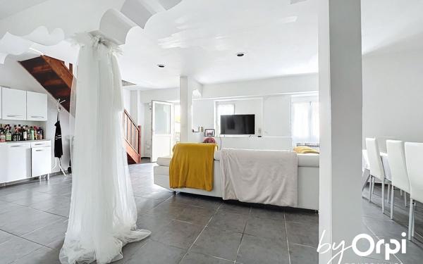 Maison à vendre    4 pièces •  Saint-Éloy-les-Mines