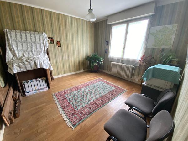 A VENDRE maison 4 chambres CENTRE COMBOURG