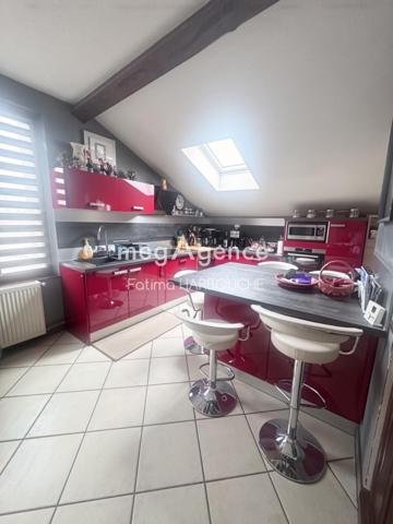 Appartement à LE CHAMBON-FEUGEROLLES, 42500 - 4 pièces 68m²