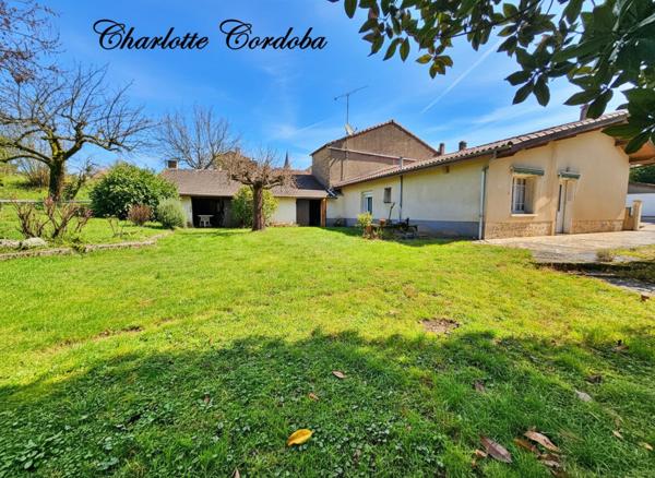 ✨ Maison de plain-pied avec vaste terrain et parcelle de bois – FEUGAROLLES (47)