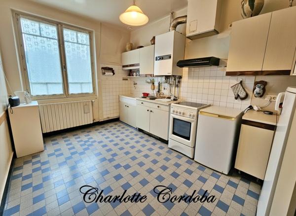 ✨ Maison de plain-pied avec vaste terrain et parcelle de bois – FEUGAROLLES (47)