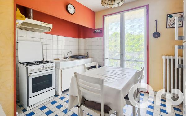 Appartement à vendre    3 pièces • 66,12 m2 Bourg-Saint-Andéol