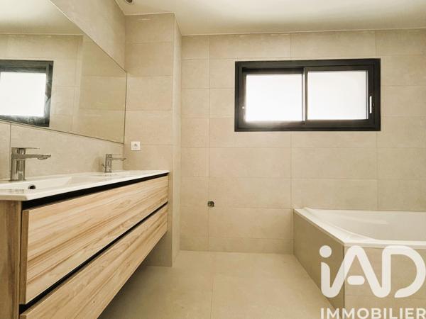 Maison à vendre 6 pièces 159 m² Thuir