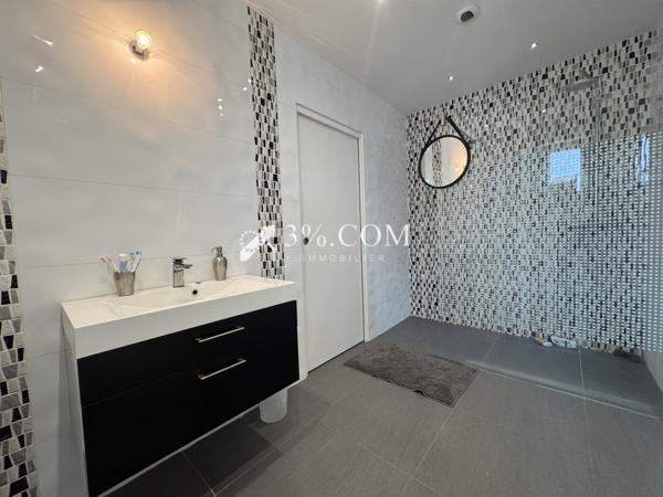 Maison 7 pièce(s) 5 chambre(s) 291 m²