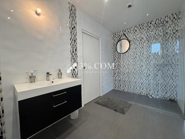 Maison 7 pièce(s) 5 chambre(s) 291 m²