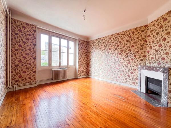 A vendre Maison à rénover, Centre historique Angers Doutre, 4 chambres