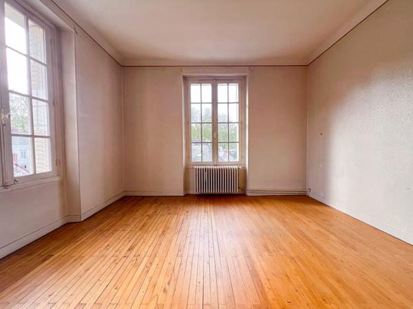 A vendre Maison à rénover, Centre historique Angers Doutre, 4 chambres