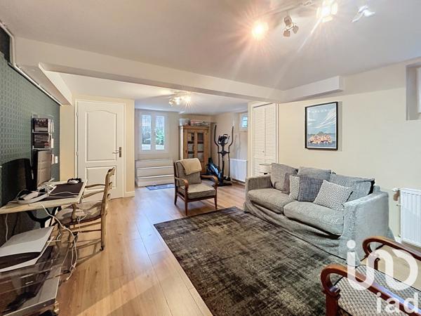 Maison 10 pièces de 292 m² à Garches (92380)