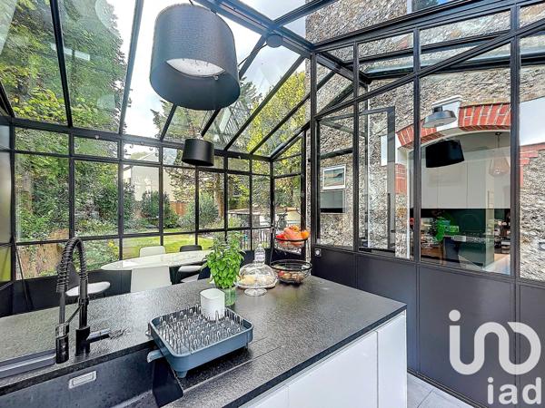 Maison 10 pièces de 292 m² à Garches (92380)