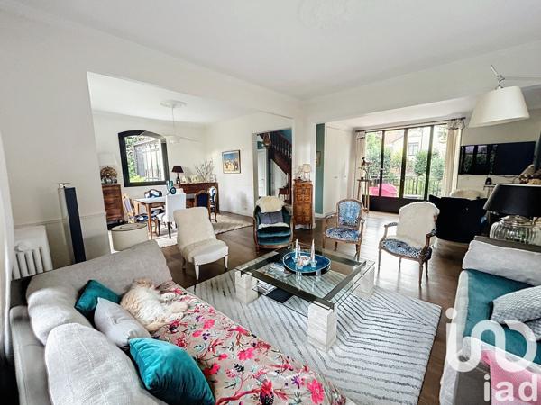 Maison 10 pièces de 292 m² à Garches (92380)