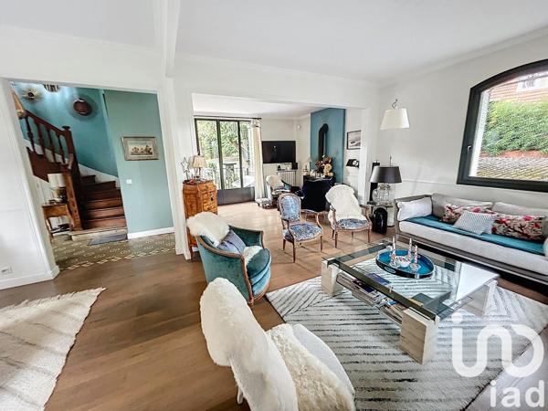 Maison 10 pièces de 292 m² à Garches (92380)