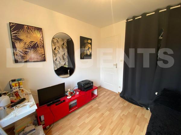 Maison de 2005, chaleureuse et fonctionnelle - Posez vos valises !