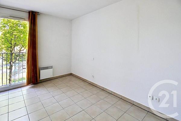 Appartement F3 à vendre  3 pièces - 80 m 2   MERIGNAC  - 33