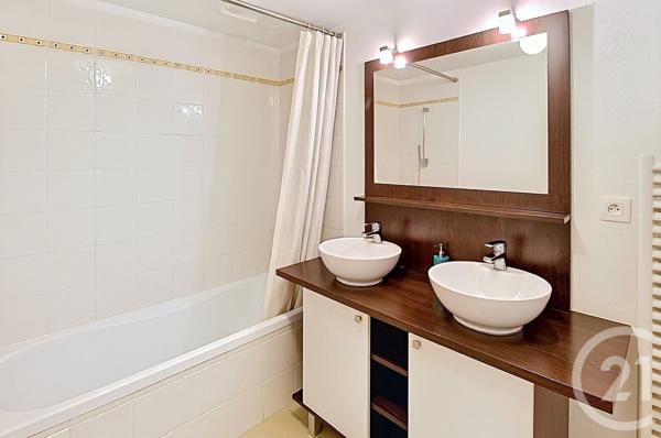 Appartement F3 à vendre  3 pièces - 80 m 2   MERIGNAC  - 33