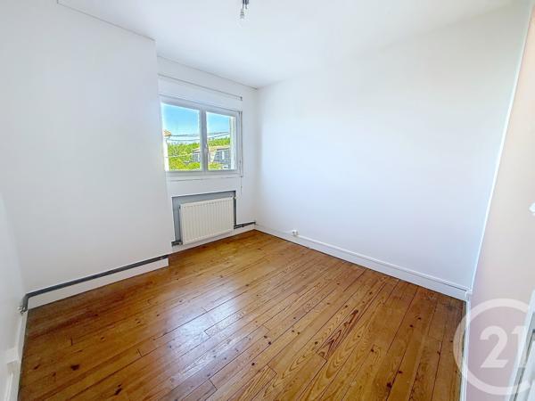 Maison à vendre  5 pièces - 88,16 m 2   L ISLE D ESPAGNAC  - 16