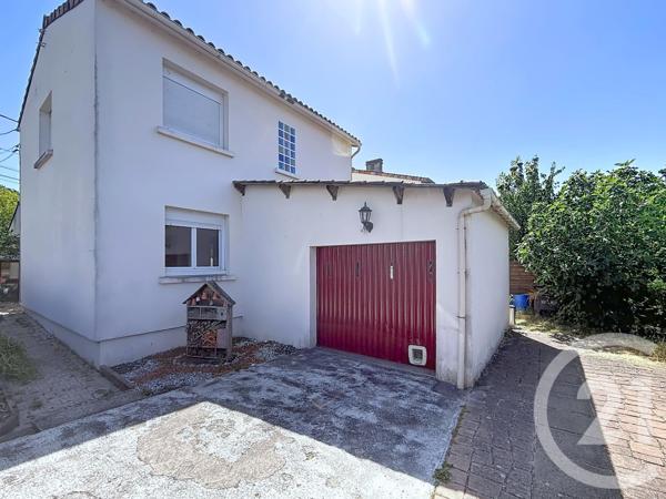 Maison à vendre  5 pièces - 88,16 m 2   L ISLE D ESPAGNAC  - 16