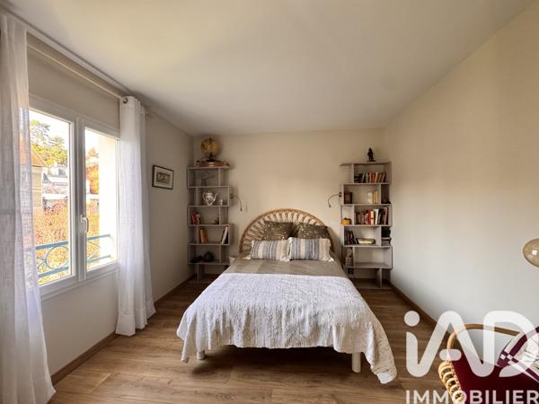 Maison à vendre 8 pièces 214 m² Chatou