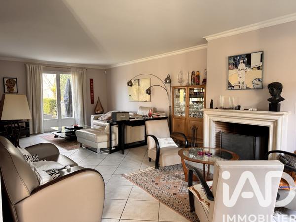 Maison à vendre 8 pièces 214 m² Chatou