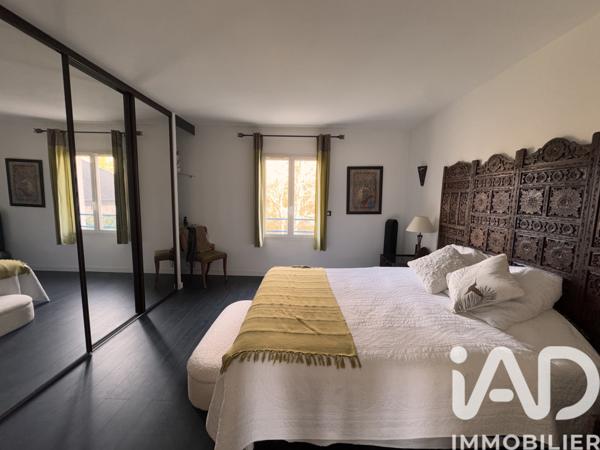 Maison à vendre 8 pièces 214 m² Chatou