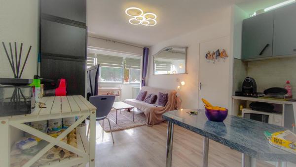 COUP DE COEUR Appartement Le Lavandou 2 pièces35 m2 avec parking privé Centre Lavandou