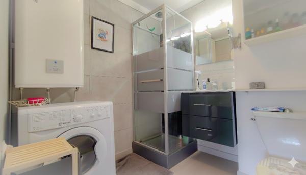 COUP DE COEUR Appartement Le Lavandou 2 pièces35 m2 avec parking privé Centre Lavandou