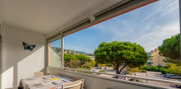 COUP DE COEUR Appartement Le Lavandou 2 pièces35 m2 avec parking privé Centre Lavandou