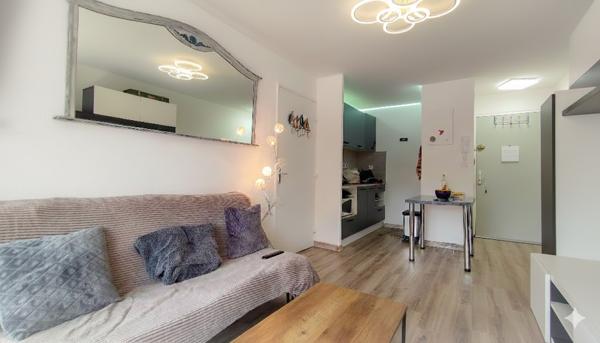 COUP DE COEUR Appartement Le Lavandou 2 pièces35 m2 avec parking privé Centre Lavandou