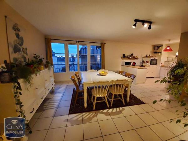 Appartement à louer 3 pièces 76.64m² Rouen (76000)