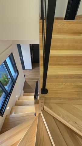 Maison contemporaine de 2020 dans le bourg de Plougoumelen