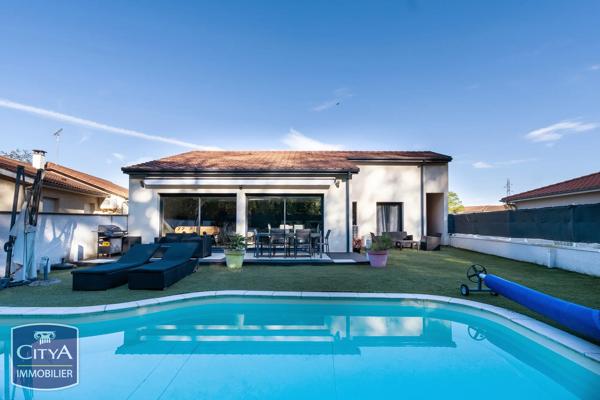Maison à vendre 4 pièces 128.82m² Pont-de-Chéruy (38230)