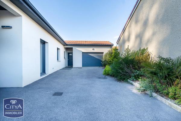 Maison à vendre 4 pièces 128.82m² Pont-de-Chéruy (38230)