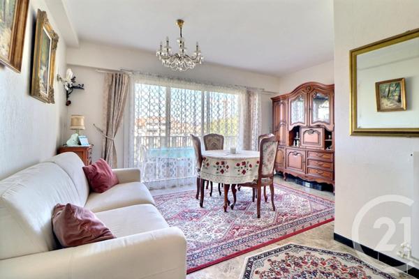 Appartement T3 à vendre  3 pièces - 64,91 m2 ST RAPHAEL - 83