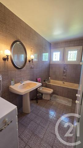 Maison à vendre  8 pièces - 155 m 2   PAU  - 64